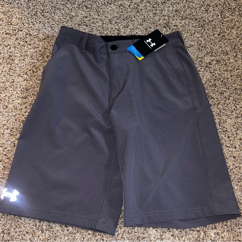 Under Armour Boy's Size 14 Gray Quick-Dry Shorts $30 NWT